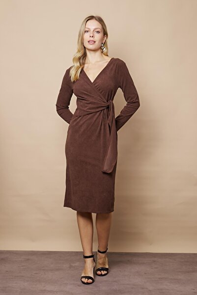 Jument Γυναικείο βελούδινο ύφασμα με διπλό μπλουζάκι με κορδόνια μακριά μανίκια κάτω από το γόνατο-καφέ