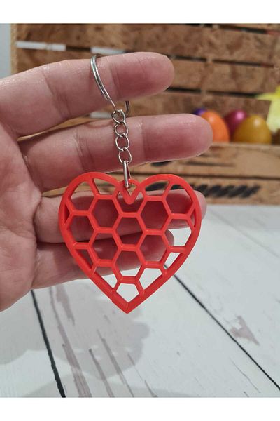 On marifet yün ve hobi dünyası Honeycomb Patterned Heart Keychain