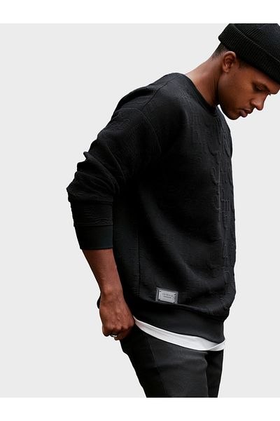 OMBRE Pánská mikina RELAXED FIT s vyraženými písmeny - černá V1 OM-SSNZ-0164 L