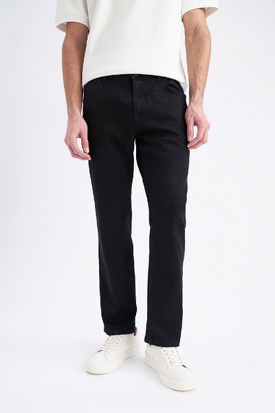DeFacto Sergio Regular Fit Normale Passform Normale Taille Schlauchbein Jeanshose E7449AX25SP
