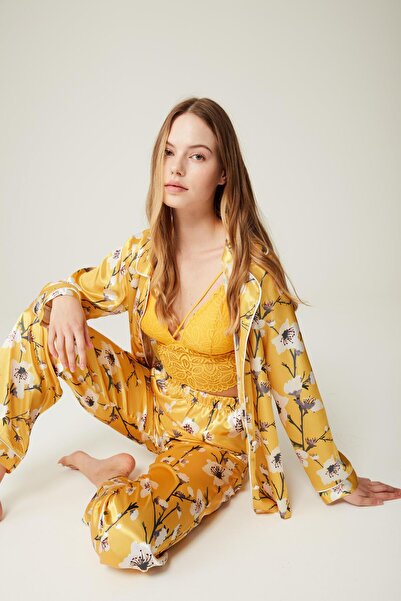 Genel Markalar Pijama Takım Saten Gömlek Büstiyer Pantolon Eliane Sarı - 3'lü Set