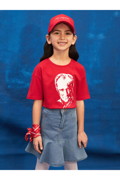 LC Waikiki LCW Kids Bisiklet Yaka Atatürk Baskılı Kısa Kollu Kız Çocuk Tişört