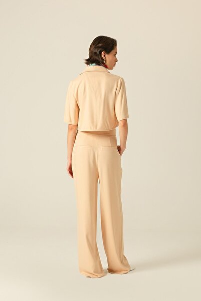 rue Düğme Detaylı Bej Yüksek Bel Pantolon