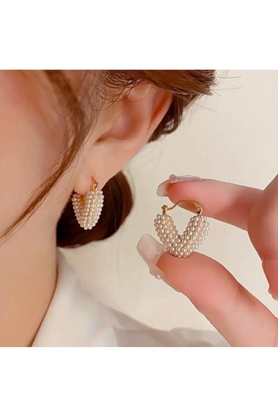 Accessories أقراط نسائية كاجوال من اللؤلؤ على شكل قلب من Vanilla Avenue Love
