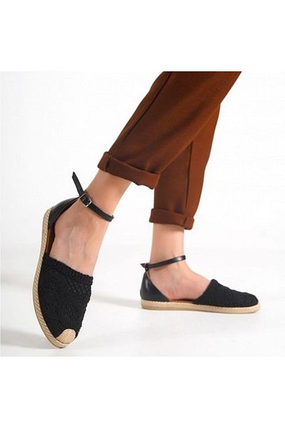 Lisinya Black Braided Sandals