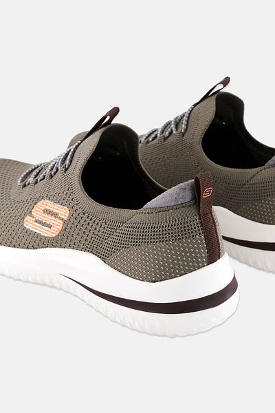 SKECHERS حذاء ديلسون ميندون برباط للأنشطة الخارجية للرجال، لون بني رمادي