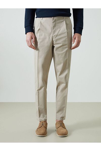 LC Waikiki Standard Fit Gabardine Men's Pleated Chino Trousers