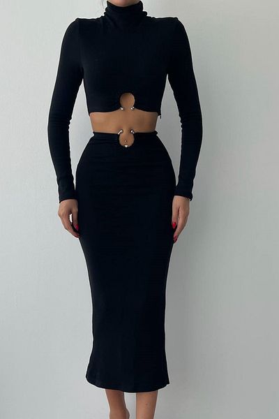 bayansepeti Bluză și fustă midi din tricotaje negre cu gât - Set cu accesorii 336