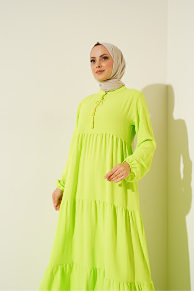 Bigdart Šnurovacie hidžábové šaty s golierom z roku 1627 - V. Green