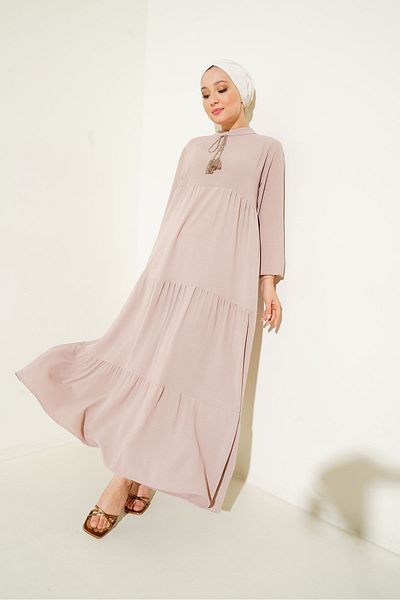 Bigdart Beigefarbenes Hijab-Kleid mit Schnürung, Modell 1627