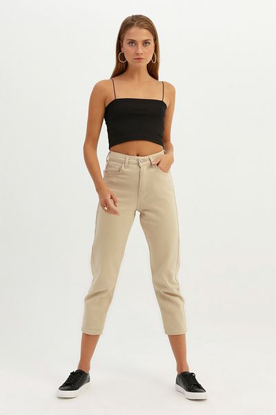 Quzu Beige Gabardine Mom Jean