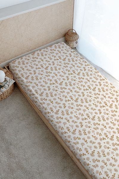 Tuğba Kuğu Printed Flat Sheet - Iconic Series - Tiny Flowers
