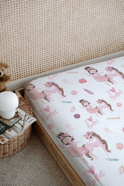 Tuğba Kuğu ملاءة سرير مطبوعة باللون الوردي من سلسلة Baby - نمط راقصة الباليه ووحيد القرن