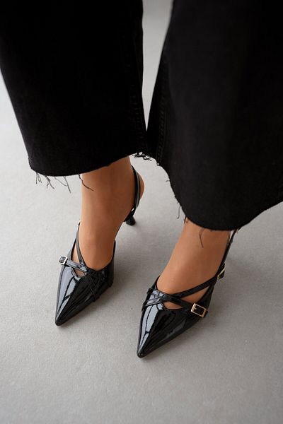 selinshoes Lilay Pointed Toe Double Banded Buckle Detailed Women's Stiletto - Black