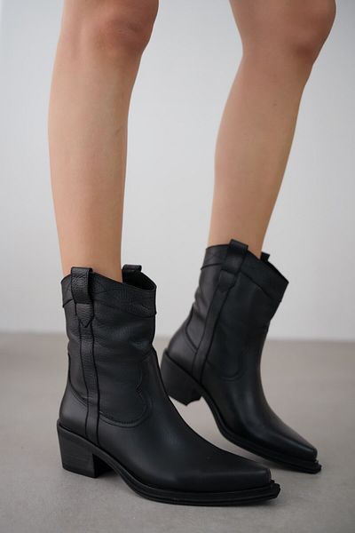 selinshoes Onena Genuine Leather Stripe Detailed Western Short Women's Boots-Black