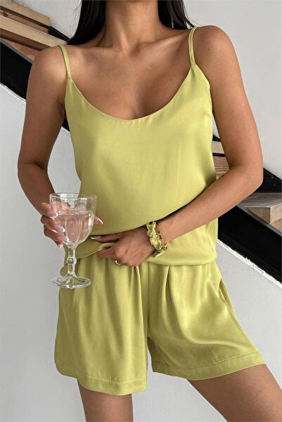COCCOLARSI Düz Yağ Yeşili Askılı ve Şortlu Floş Saten Pijama Takımı