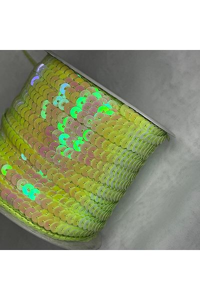 Bukle İplik Holo Flake Decorative Strip in Light Green to Pink - Flake Diameter 0.6 cm (5 Meters)