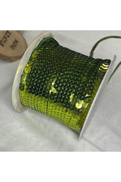Bukle İplik Shiny Dark Green to Yellow Holo Flake Decorative Strip - Flake Diameter 0.6 cm (5 Meters)