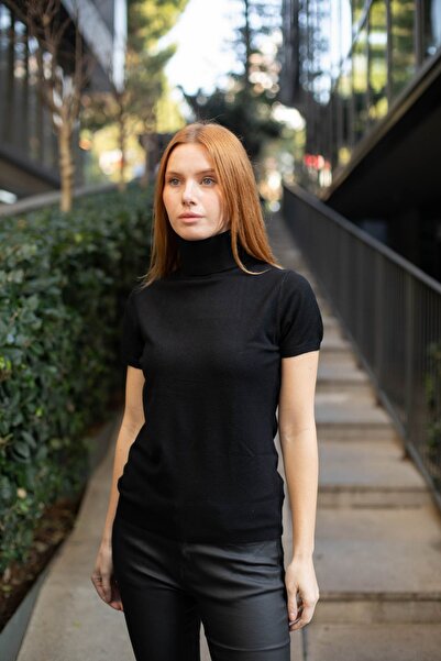 Butik Suat Balıkçı Yaka Detay Kısa Kollu Triko