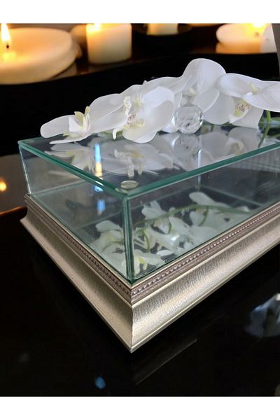 AYZ HOME Promise Engagement Chocolate Dowry Box 20*30 Wooden Edge Mirrored Base Glass Box