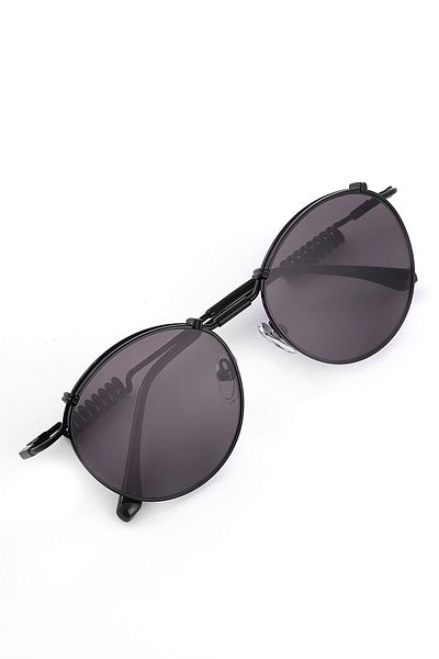 TomyHelf Round Design Black Women's Sunglasses - Frame Black Glass