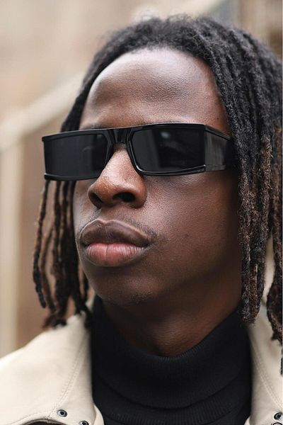 TomyHelf Rectangular Black Unisex Sunglasses