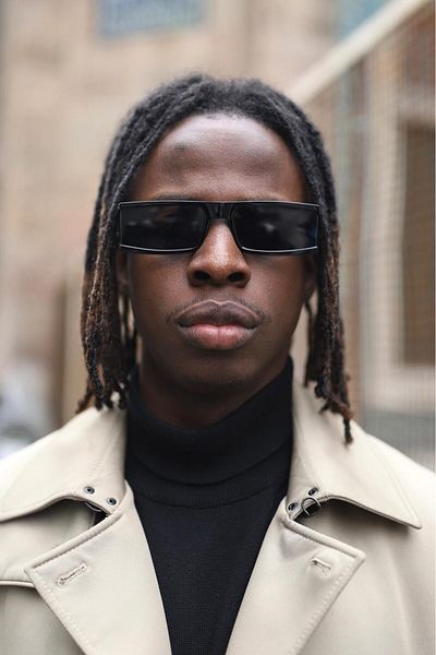 TomyHelf Rectangular Black Unisex Sunglasses