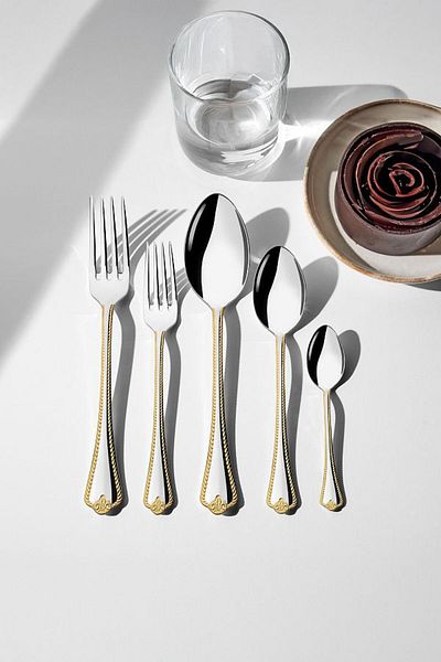Nehir Cutlery set. (Spoons - forks - knives). Consists of 89 pieces. With luxury wooden box.Gold