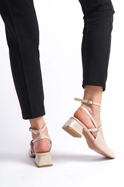 Bak Store Tight Mold Mary Jane Beige Patent Leather Open Back Blunt Square Toe Hard Hat Thick Heeled Shoes