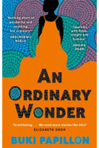 Hachette Distribution عجيبة عادية