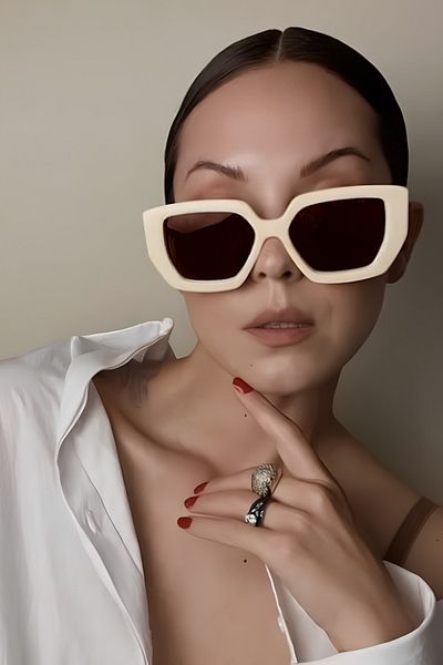 Della Pianto Unisex Vintage Sunglasses Nude