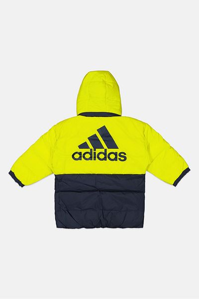 adidas سترة منفوخة ملونة للأولاد الصغار، لون ليموني