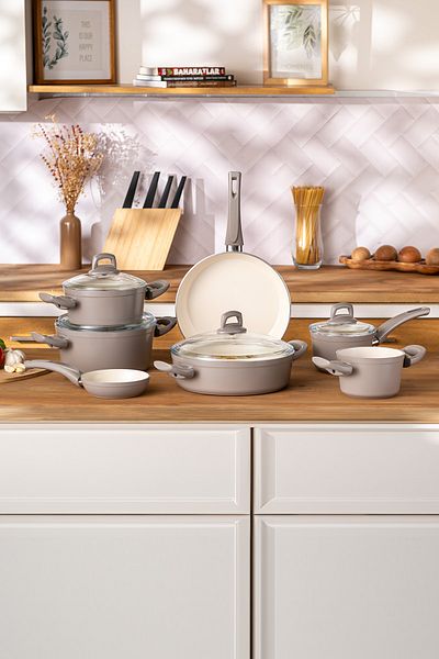 Emsan 11 Piece Crystal Cookware Set Beige