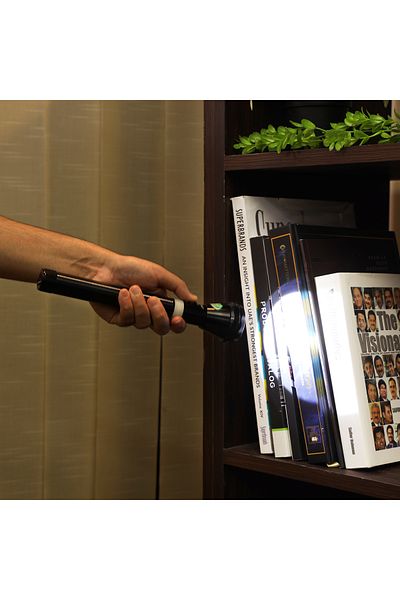 Olsenmark OMFL2616 مصباح يدوي LED قابل لإعادة الشحن - قطعتان، مدى 1500 متر