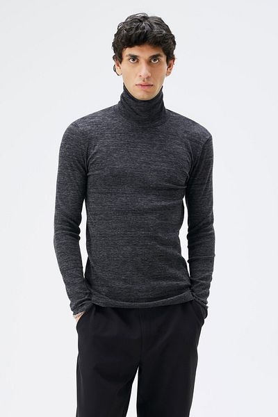 IAMNOTBASIC Anthracite Daniel High Top T-Shirt