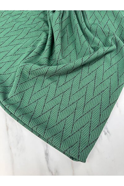 ipekkumaş Yeşil Renk Örme Desenli Elbiselik Kumaş Ürünümüz Adet Olarak Satılı...