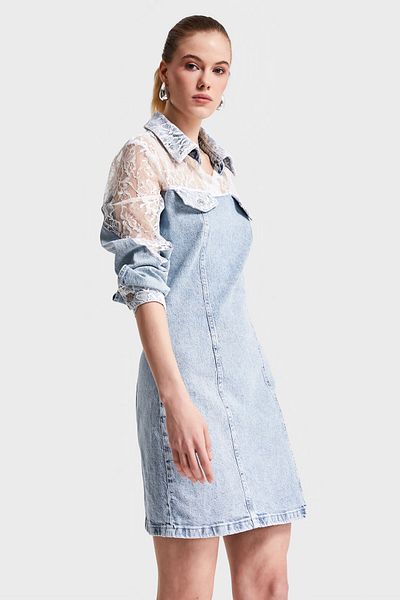 its basic Rochie de damă, culoare denim, 3S5-27, cu dantelă, cu croiala dreaptă, lungime midi