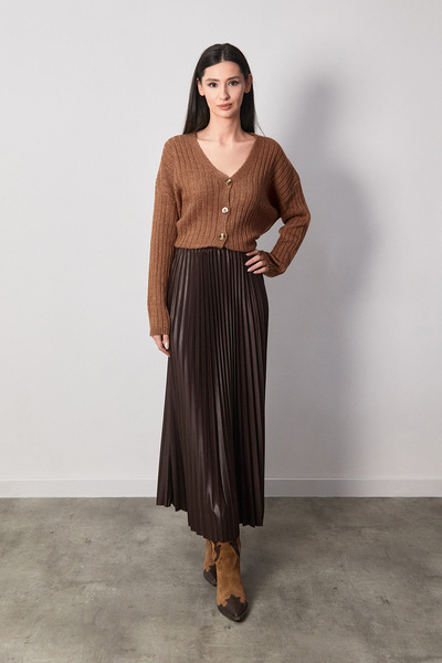 Fulla Moda Pleated Skirt with Elastic Waist
