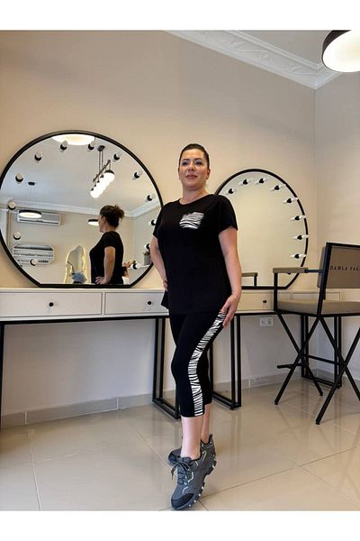 garajmood طقم علوي من الأسفل مع إكسسوارات جيب سوداء وتفاصيل شريط جانبي