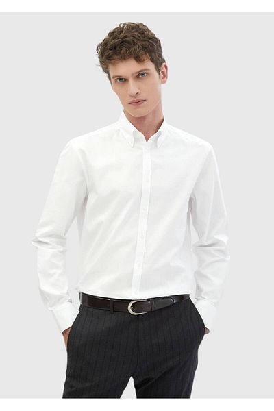 Ramsey Einfarbiges, klassisch gewebtes Hemd aus 100 % Baumwolle im Regular Fit