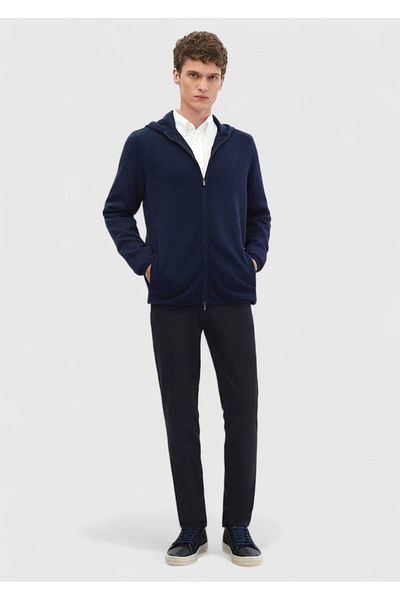 Ramsey Strickjacke aus 100 % Wolle mit Kapuze
