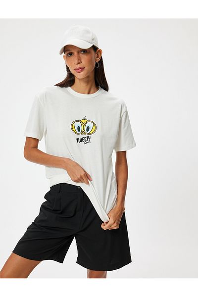 Koton Tweety Licensed Oversize T-Shirt - Back Printed, Crew Neck