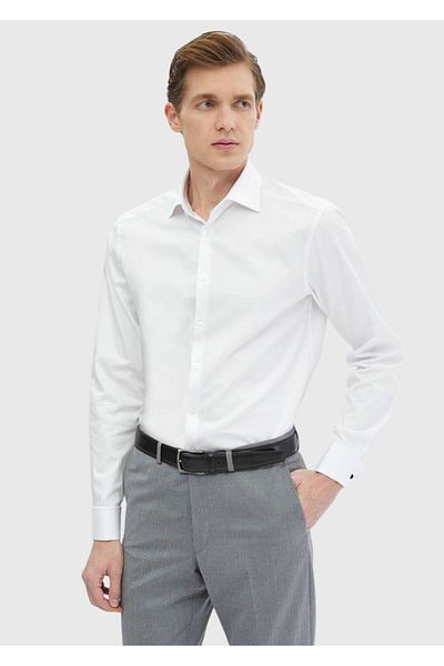 Ramsey Einfarbiges, klassisch gewebtes Hemd aus 100 % Baumwolle im Regular Fit