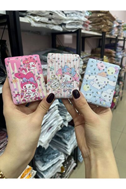 Genel Markalar Sanrio Temalı Plastik Küçük Ayna – Şirin ve Pratik!