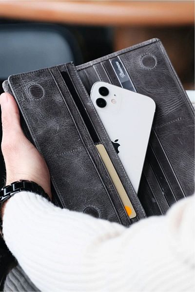 clawleather Leather Wallet with Phone Compartment