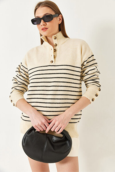 Bianco Lucci Women's Sleeve Buttoned Placket Sweater 20247584