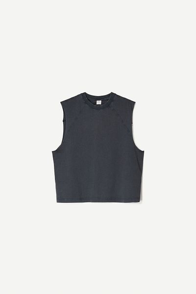 Bershka بلوزة بدون أكمام