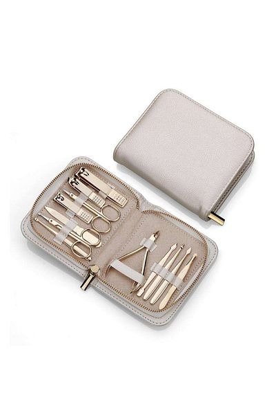DeftHike 12 Pieces Custom Leather Travel Size Manicure-Pediküre Set - Beauty Care Kit, Hand-Foot Care