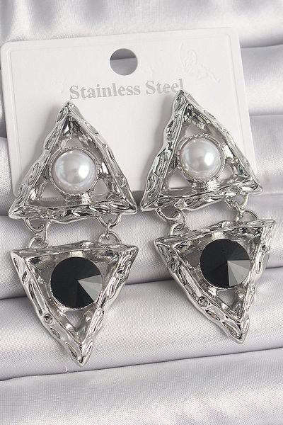 Clariss Brass Silver Color Dangle Triangle Model Pearl Detail Women's Earrings
