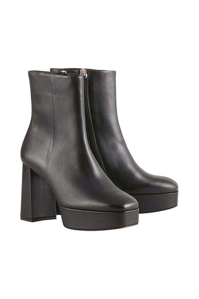 HÖGL Hogl Black Booties Womens Shoes